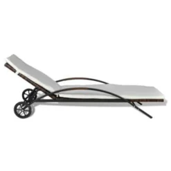 VidaXL Ligbed Met Kussen En Wieltjes Poly Rattan Bruin -Stijlvolle Tuinmeubelwinkel 4b7509f341584b7ebf6d83e798618aff